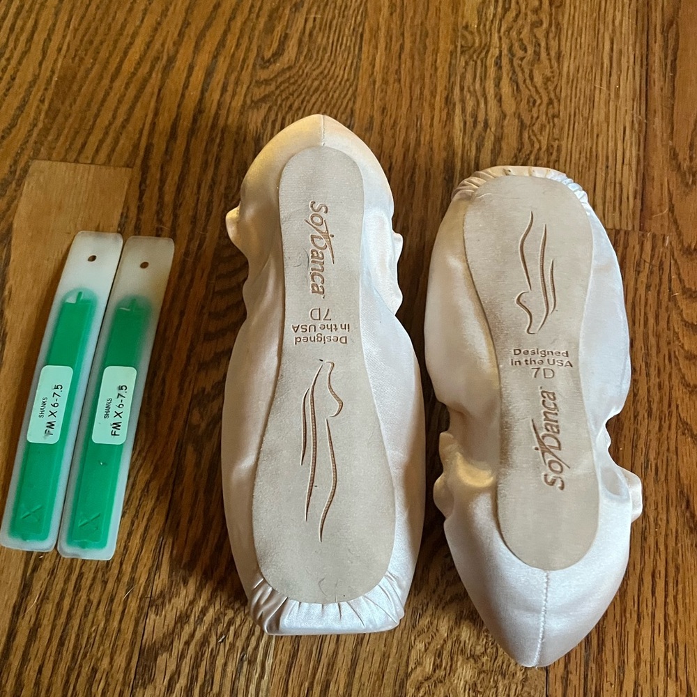 COPY - So danca size 7d point shoe airy removable shank. - Picture 3 of 8